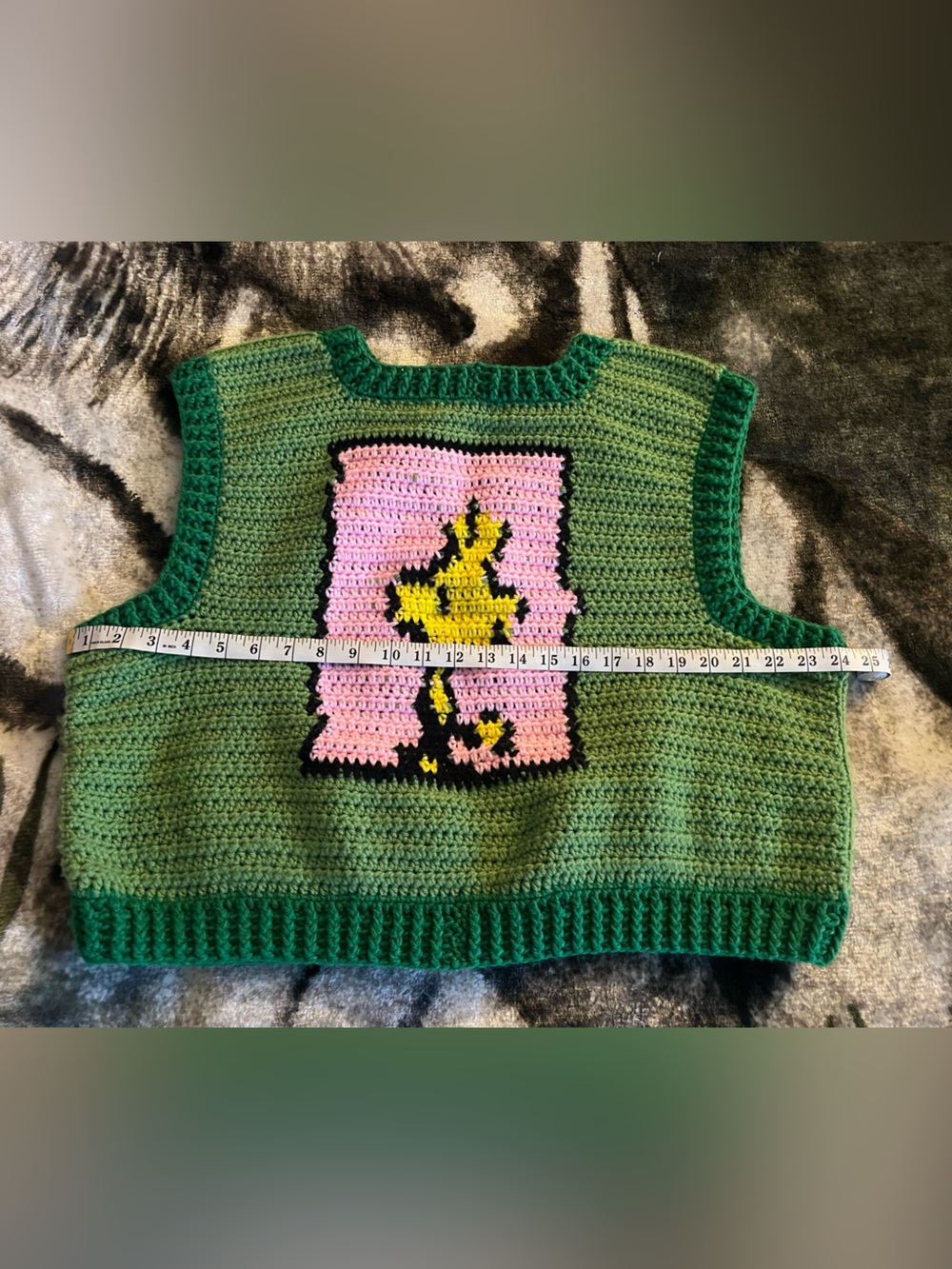 Snoopy & Woodstock Green Crocheted Heart Motif Sweater Vest Handmade 🧶 Knit - Picture 4 of 8